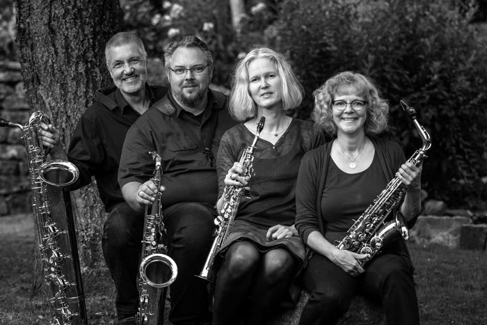 Viertel Four Sax